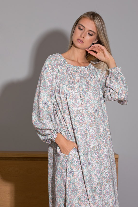 Long Sleeve Maxi Dress in Size 8, Maxi Beach Dress, Sale Dress Long Sleeve Maxi Dress in Size 8, Maxi Beach Dress, Sale Dress