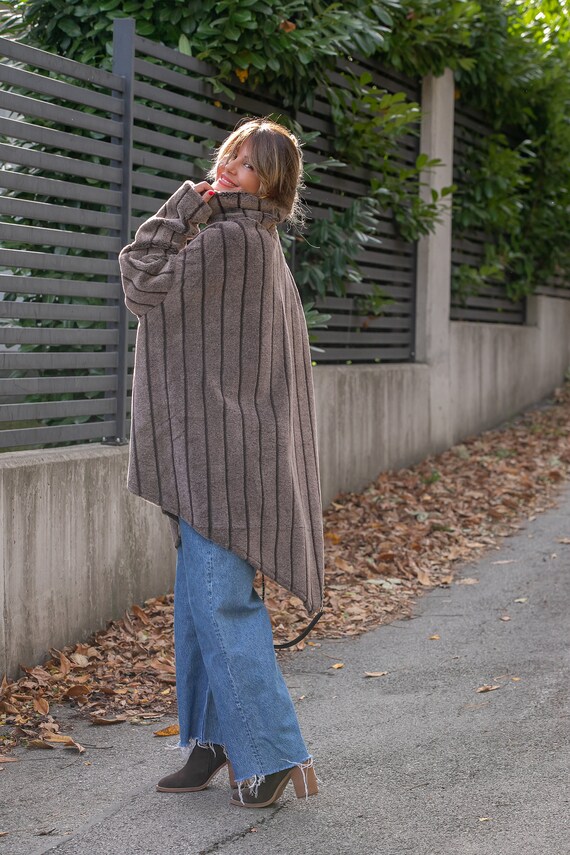 Plus size top fur poncho