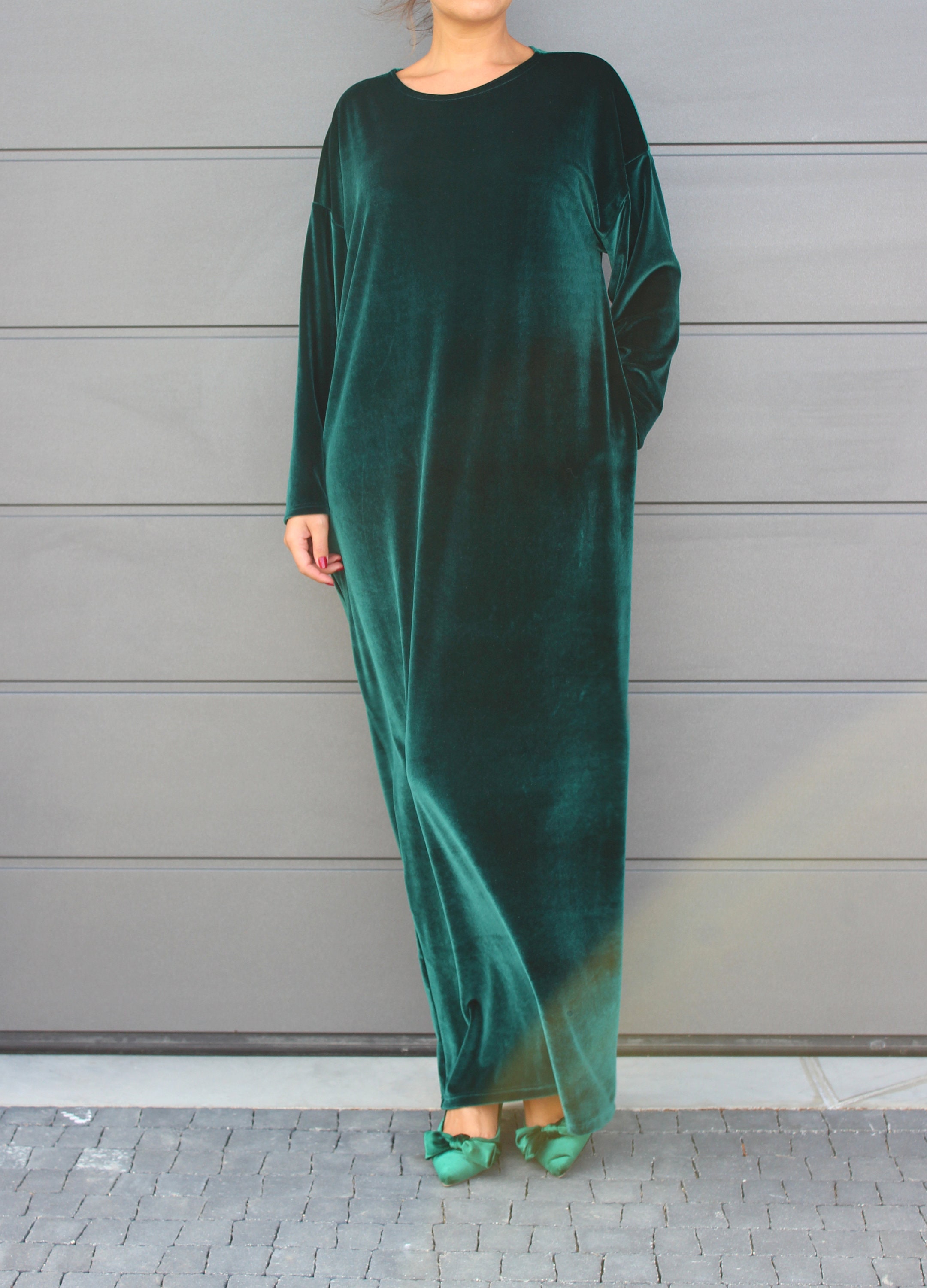 velvet green caftan dress Velvet Satin Kaftan Dress with Embroidery Details Green / FR 52 main image 1