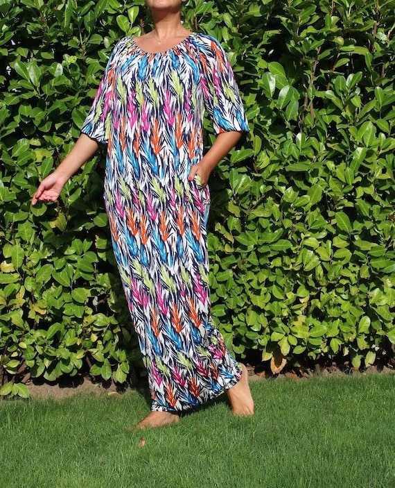 Jersey Knit Maxi Dress: Colorful Kaftan Style, Size M