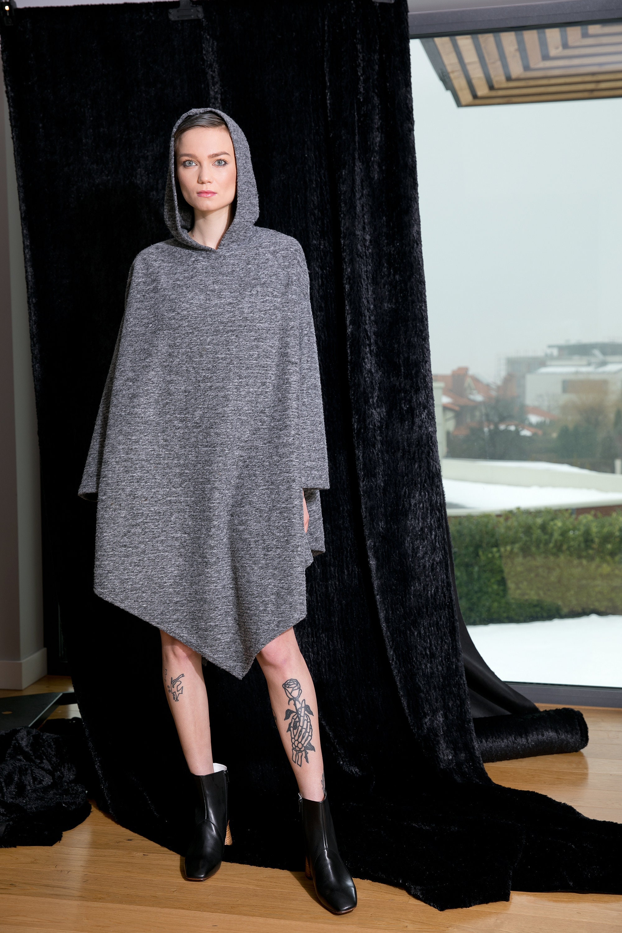 Poncho gris femme sale