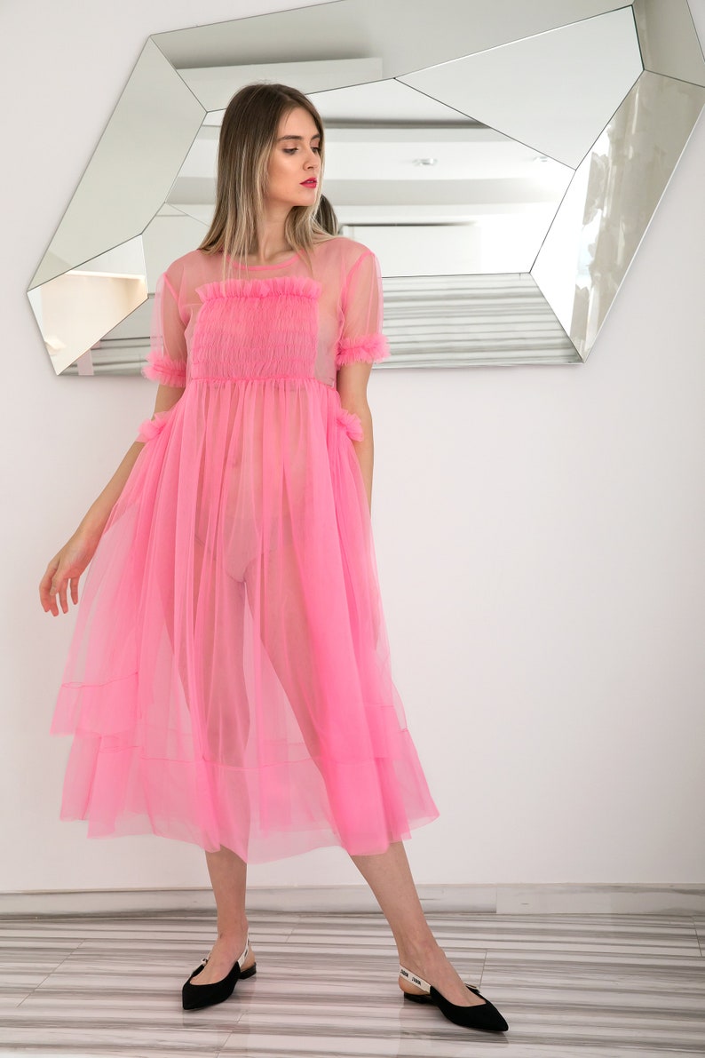 villanelle wedding outfit