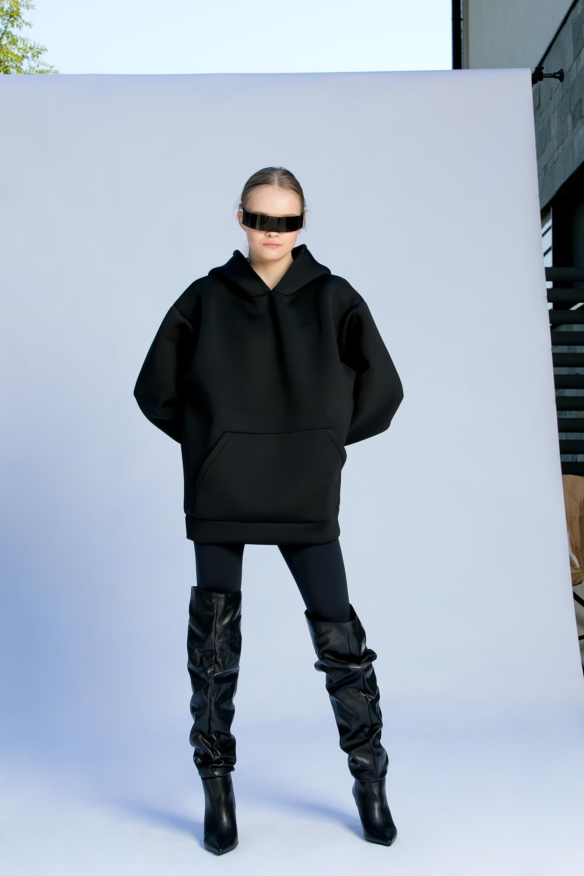 OUAT BLACK SQUARE HOODIE Mサイズ 中古・古着通販】OUAT (オーユーエーティー) BLACK SQUARE
