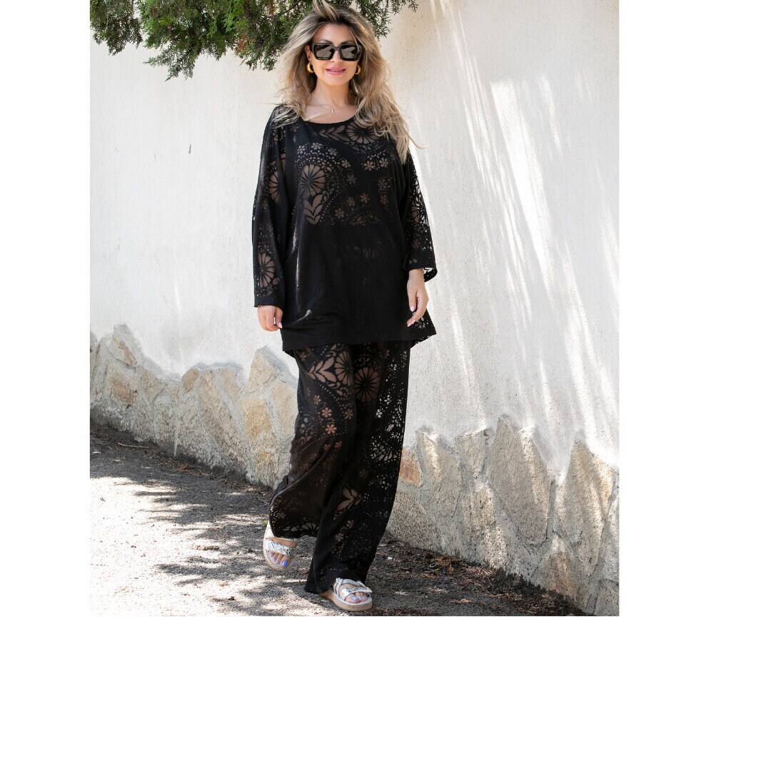 Two-Piece Set with Lace Blazer and Wide-Leg Trousers - Black main image 0