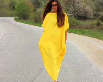 Gelbes Kaftankleid für Frauen, Maxikleid mit lockerer Passform, Plus Size Lässiges Kleid in Gelb, Langes Frauenkleid