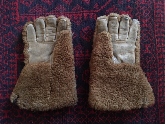 Antique Dogsledding Gloves, Primitive, Leather Glo