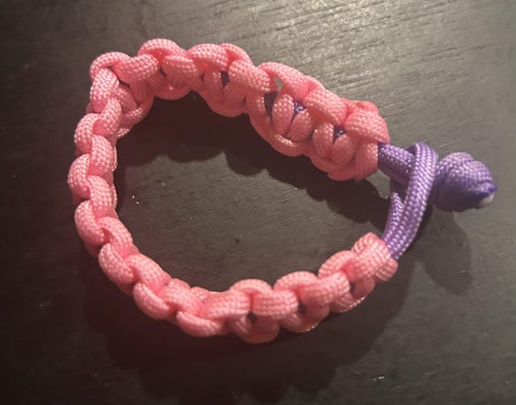 Paracord Bracelets: Braided Survival Wristbands, Multi-Color Options