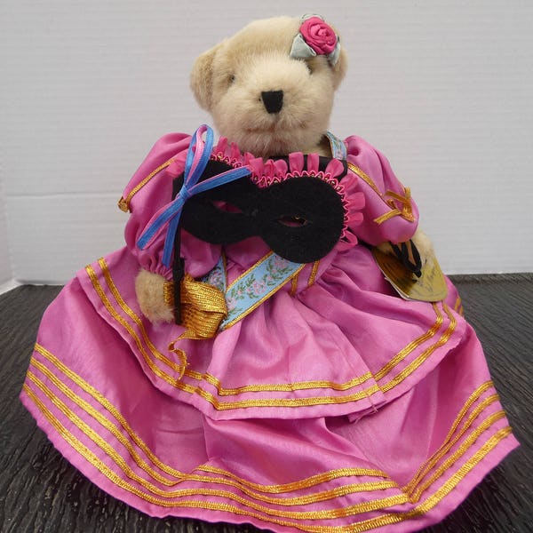 Muffy Vander Bear  "Bal Masque"  by North American Bear Co.