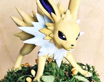 Jolteon Poké statue - hand painted by artist
