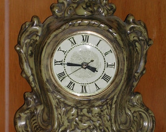 Avocado Green Electric French Provencial Clock Vintage 1960s, Desk Clock, Shelf or Mantel Clock