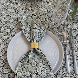 Wiliam Morris Mallow Forest Green Pack of 4 Floral Cotton Napkins
