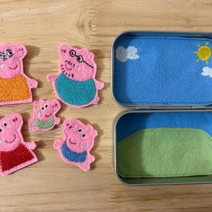 Peppa Pig Family Feltie Playset - Tin Carry Case