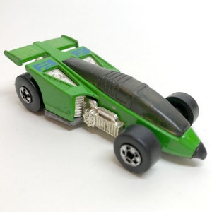 Vintage Hot Wheels Green Inter Cooled F-3 Shadow Jet Race Car 1987