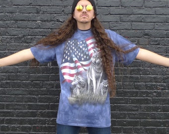 Vintage 'The Mountain' Brand Tie Dyed Wolf T-Shirt Size XL w/ Patriotic American Flag