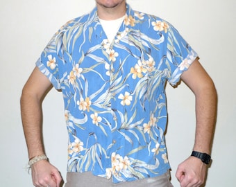 Vintage PARADISE FOUND Hawaiian Shirt Floral Motif