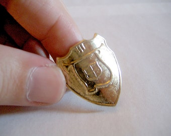 Vintage Shield Ring with Trumpet / Bugle and Cross Coat of Arms