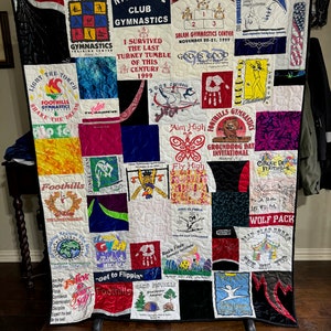 T-shirt Quilts Custom, Memory Quilt, Custom Order Quilt, You Pick Size - Using Your Shirts - DEPOSIT ONLY