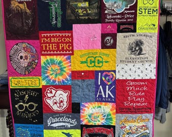 T-shirt Quilts Custom, Memory Quilt, Custom Order Quilt, You Pick Size - Using Your Shirts - DEPOSIT ONLY
