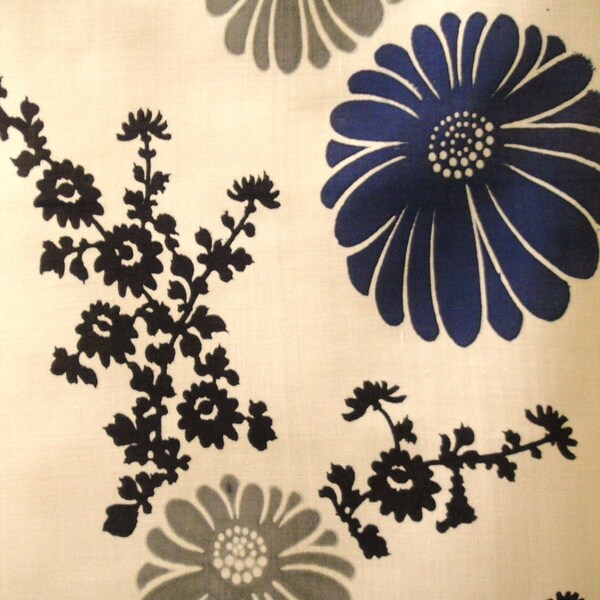 Vintage Japanese hemp kimono fabric - kiku