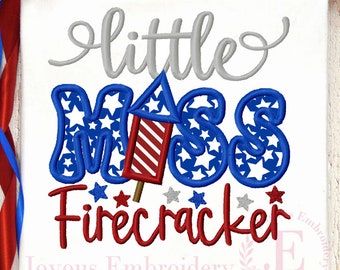 Little Miss Firecracker stoffen borduurontwerp, 4 juli tshirt borduurwerk, kinderen 4 juli machineborduurwerkbestand