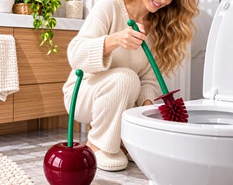 Kirsch-WC-Bürsten-Set mit Halter, niedliche rote Kirsch-Badezimmerdekoration, WC-Reiniger mit langem Griff und weichen Borsten, witzige Badezimmeraccessoires