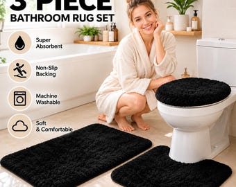 Könnte beinhalten: Ein 3-teiliges Badezimmer-Mattenset in Schwarz, bestehend aus einer rechteckigen Matte, einer U-förmigen Konturmatte und einem WC-Deckelbezug. Der Text lautet 3 Piece Bathroom Rug Set, Super Absorbent, Non-Slip Backing, Machine Washable, Soft & Comfortable.