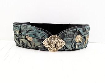 Vintage 1980s Ladies Belt Statement Style Green and Gold Leather With Brass Accents Made In Italy New Wave