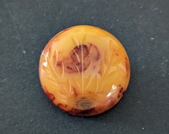 Vintage Bakelite Scarf Pin Butterscotch Gold Hand Carved Round End Of Day Swirling  Art Deco 1930's