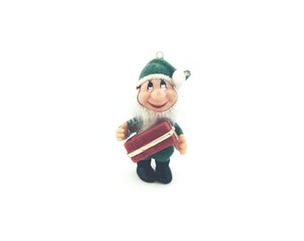 ヴィンテージ クリスマス エルフ フィギュア オーナメント ブロー成形プラスチック フロッキー加工 ドワーフ 1960年代 グリーン ホワイト レトロ ホリデー デコレーション