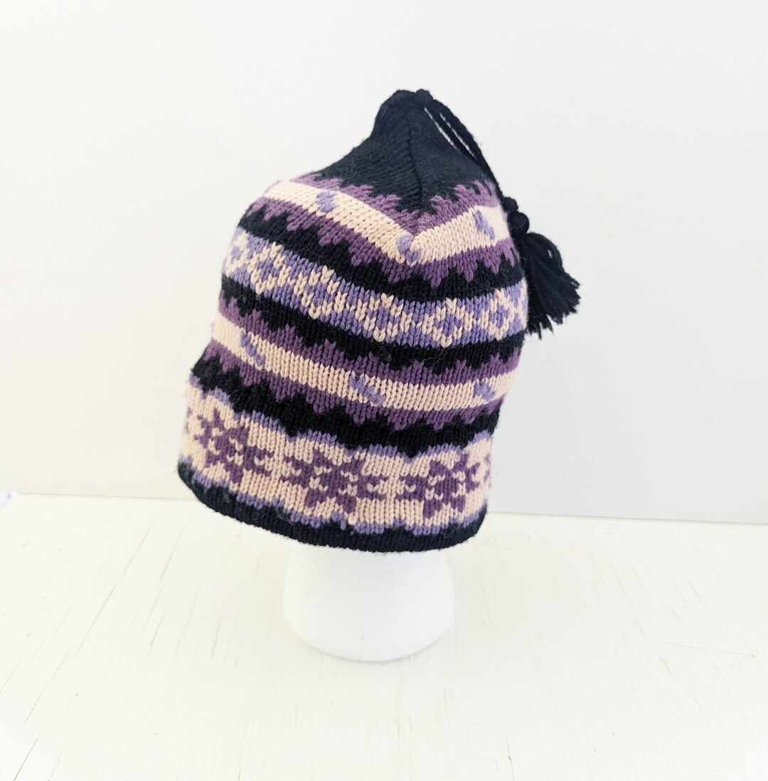 Vintage Winter Hat Purple and Pink Wool With Snowflakes  display picture 1