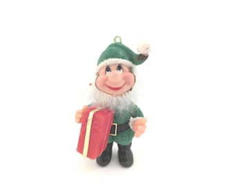 ヴィンテージ クリスマス エルフ フィギュア オーナメント ブロー成形プラスチック フロッキー加工 ドワーフ 1960年代 グリーン ホワイト レトロ ホリデー デコレーション