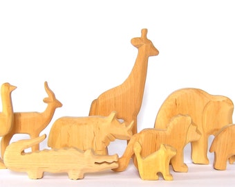 Animaux d’Afrique, animaux en bois, animaux sculptés pour éduquer l’amour et la crainte envers la nature