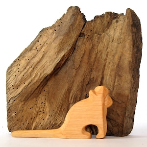 Singe, Singe en bois, Singe jouet sculpté, Animaux en bois, Jouets Waldorf, Animaux sauvages, Sculpture sur bois, Jouets naturels image 1