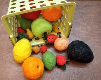 Felted fruit shopping basket Waldorf Montessori toys assorted fruits play decor pin cushion