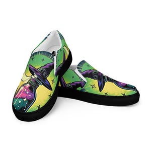 Women’s Witch&#39;s Potion pop art slip-on canvas shoes