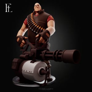 Peut inclure: Une figurine stylisée d'un personnage chauve et musclé portant un t-shirt rouge, un gilet marron et des gants sans doigts, avec une cartouchière sur la poitrine. Le personnage tient une grande mitrailleuse rotative sombre avec un cylindre blanc.