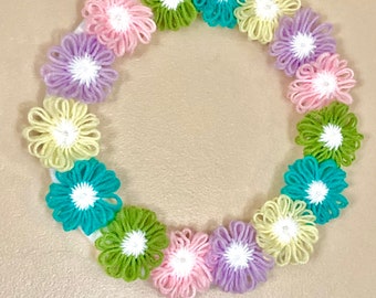 Floral Easter Wreath, Mothers Day Wreath, Summer Colorful Daisy Wreath, Spring Yarn Wreath, Flower Door Decor, Daisy Wall Art