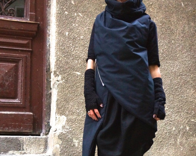 NEW  AW Asymmetric Extravagant Black Sleeveless Quilted Coat / Warm Waterproof  / Windproof Vest by Aakasha A07148