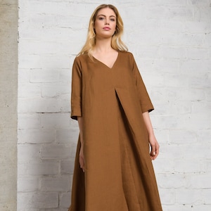Plus Size Linen Plated Dress, Mid-sleeved Maxi Dress with Inverted Pleat A92135
