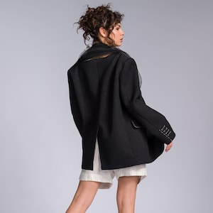 Masculine-cut Blazer with Contrasting Details A92233