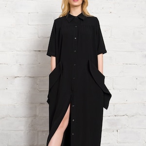 Georgette-Maxikleid in Übergröße, klassischer Stil mit übergroßen Taschen