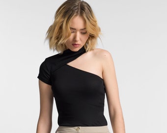 Neck Strap Asymmetric Top A92102