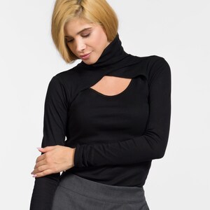 Wrap Turtleneck  CUT-OUT TOP