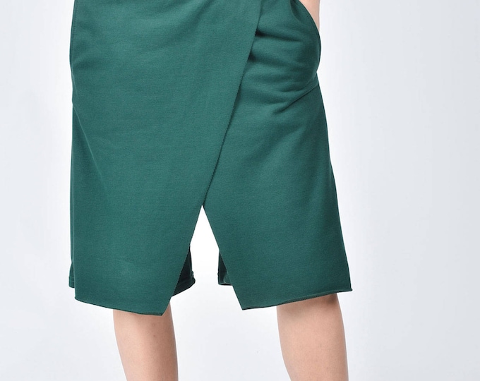 NEW Loose Casual Shorts / Dark Green  Drop Crotch Harem  Pants / Extravagant Black Pants/Unisex Cotton Pants A05134