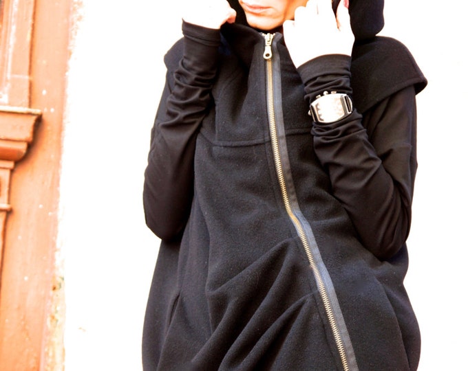 NEW Asymmetric Extravagant Black Hooded Sleeveless Coat / Spring Jacket / Double side opening zipper Vest by AAKASHA A07197