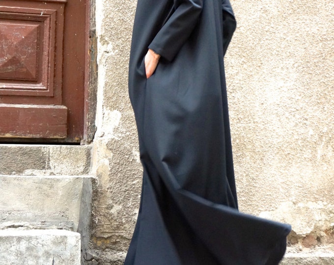 Maxi  Autumn Dress  Black Kaftan Long Sleeves  Side Pockets  Extravagant Long Womans Dress Daywear Dress by AAKASHA A03331