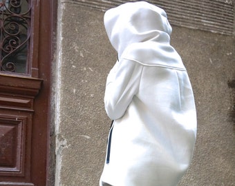 Manteau à capuche blanc cassé extravagant asymétrique chaud doublé / Veste en coton doublée matelassée / Passe-pouces / Poches extérieure et intérieure A07177