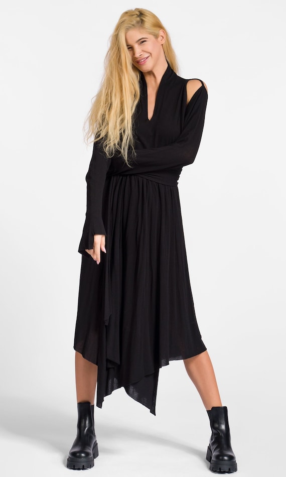 shoulder cut out long sleeve dress Long Sleeve Shoulder Pad Cut Out Trim Detail Maxi Dress In Black | EGO US