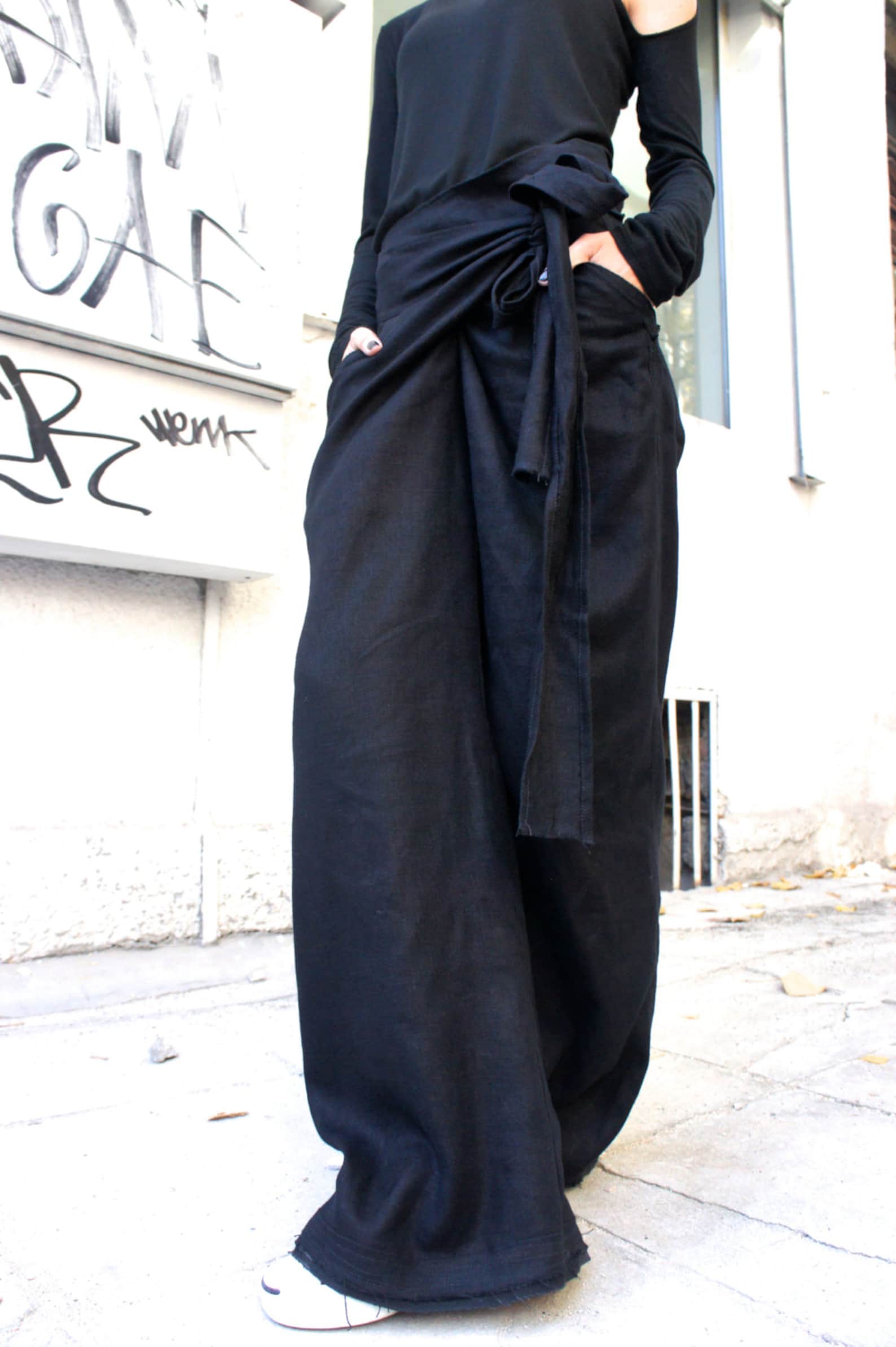 MUKZIN Black Loose Wide-leg Pants