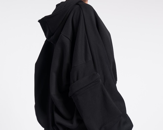 Zipper Hoodie   Fall  Hooded Sweatshirt  Hoodie with Thumb holes  Extra Wide Sleeves with zipper pocketsAlternative Hoodie by Aakasha A07986